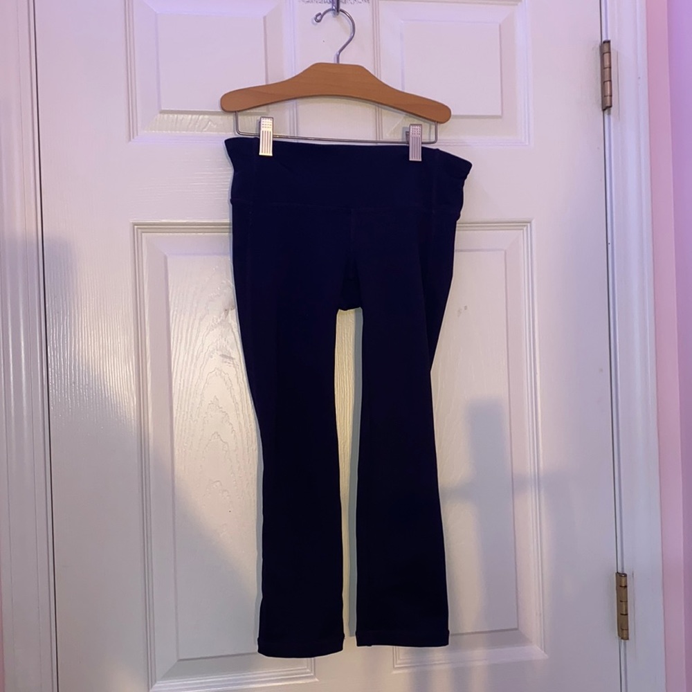 Gap Fit cropped purple leggings